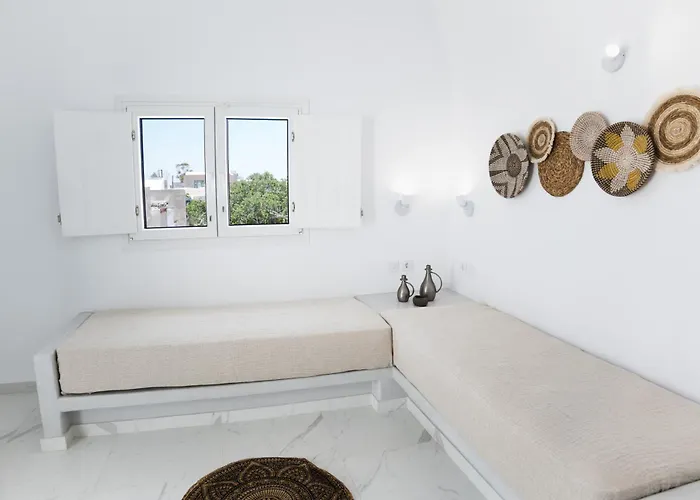 Kyma Perissa (Santorini)